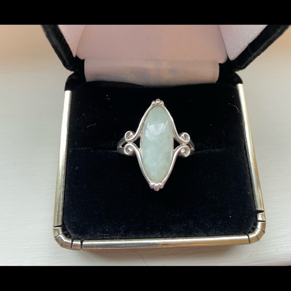 925 Sterling Silver Marquis Genuine Green Jade Celtic Knot Band Statement Ring - Picture 3 of 8